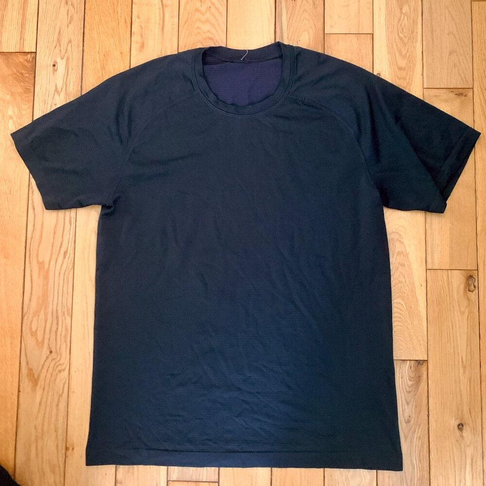 Lululemon Active Wear Mens Top Black Drifit Training Running Gym Athletic Medium